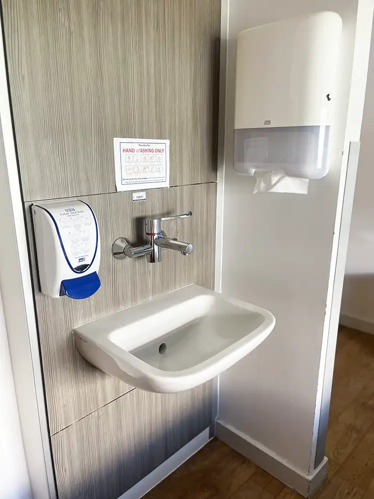 Amenity Room | Personal Sink in Room | Parkside Suite Wexham
